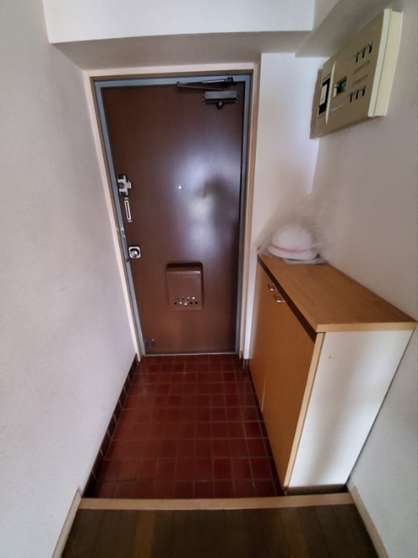 メゾン長井 玄関