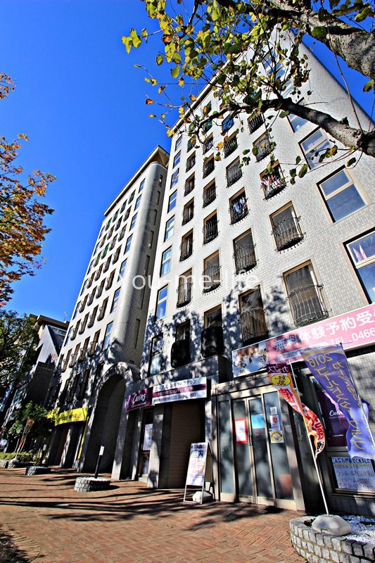 ラトゥール　レジュモー 402号室 外観