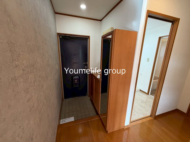 マンション東 玄関