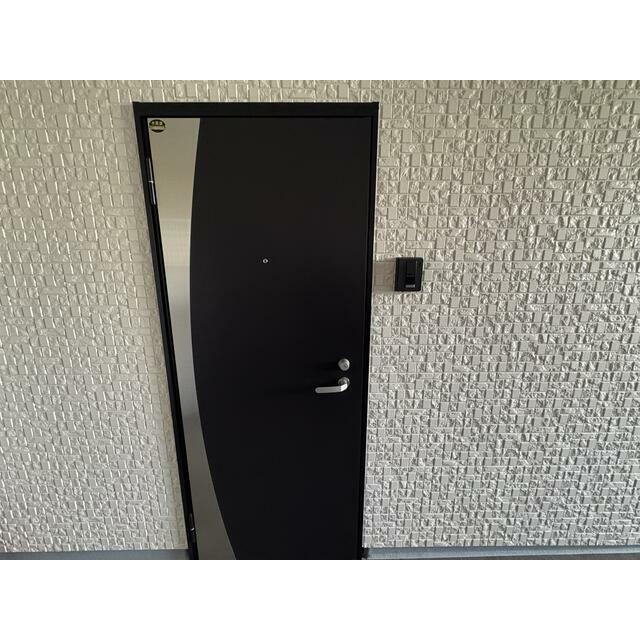 エイトピュア汐見台 玄関