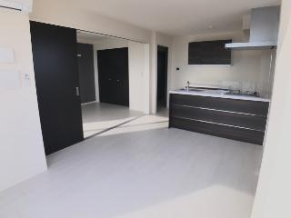 Ｕｎ　ｈｏｍｍｅ（アンノーム） リビング