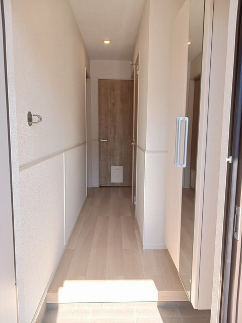 サンヒルズＡ 玄関