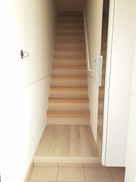 プルミエール・Ｍ 玄関