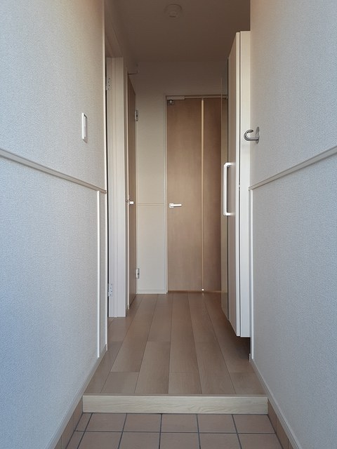 メゾンドＣ．Ｗ 玄関