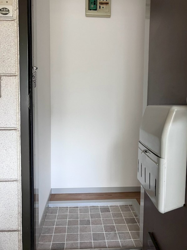 メゾンフラワー 玄関