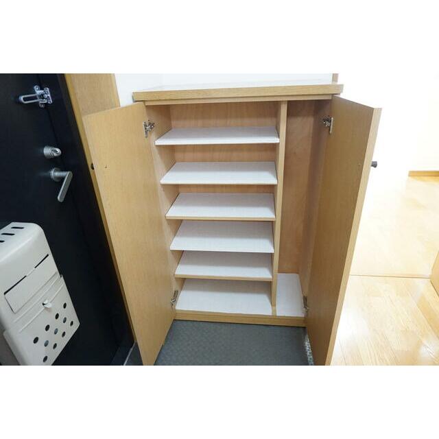 門倉第２湘南台ビル 玄関