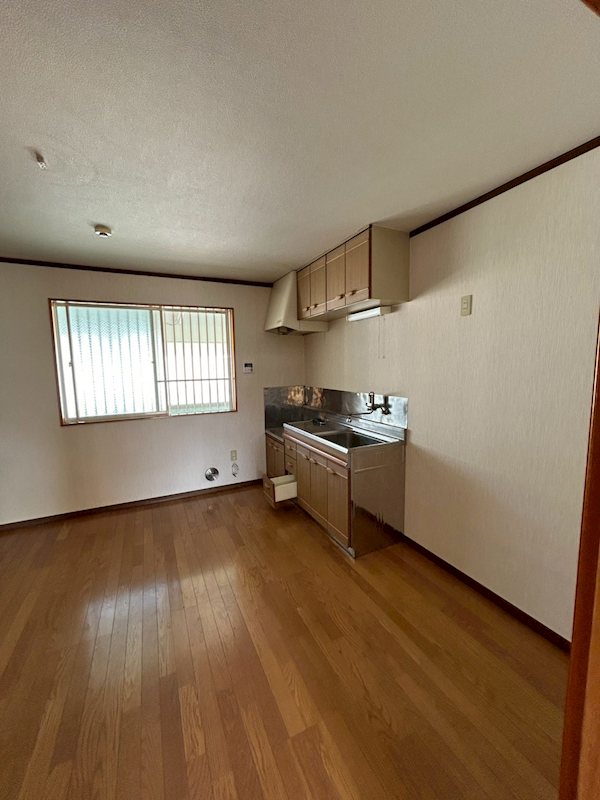 ローズガーデンC リビング