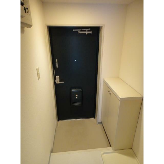 ピースフルハウス 玄関