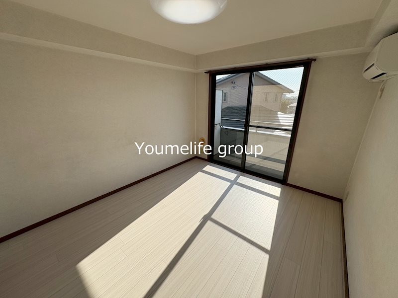 ミレニアム・ヒルズ リビング