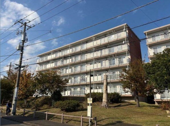 東高森団地18号棟 502号室 外観