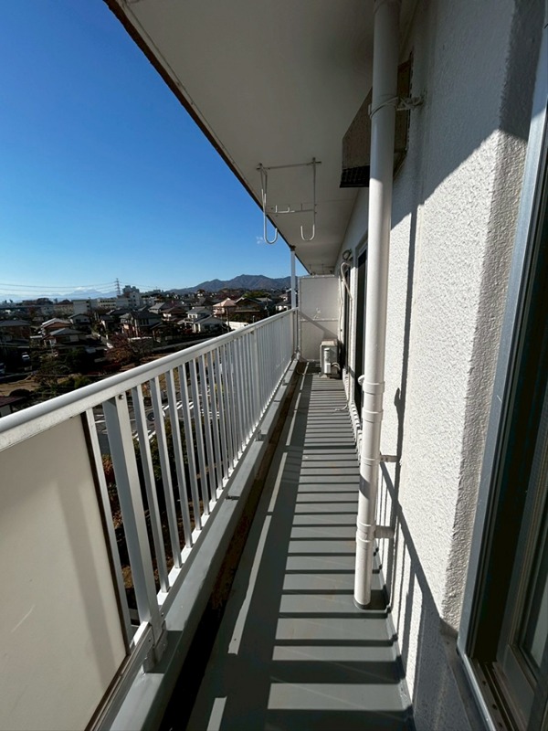 東高森団地１８号棟 ベランダ