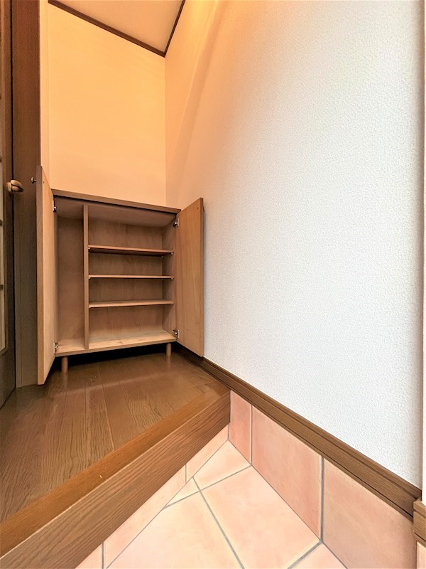 デュープレックス彩 玄関