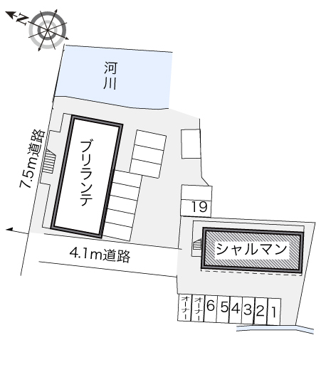 レオパレスシャルマン 駐車場