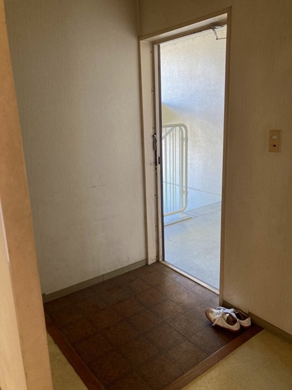 サンハイツ諏訪前 玄関