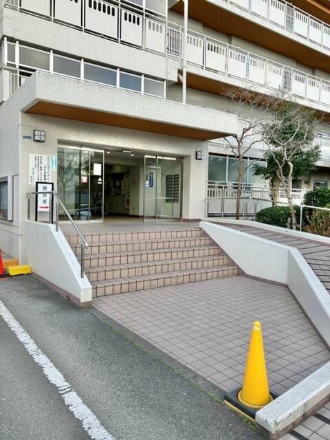 大船第参パークタウンＦ棟 エントランス