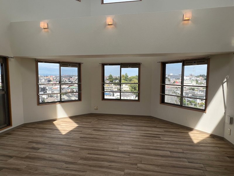 プレシャスイースト リビング