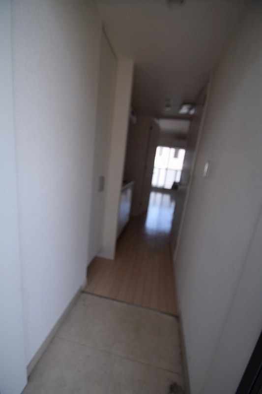 レジディア本厚木 玄関