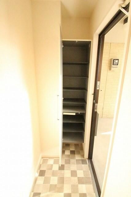 クレールＭ 玄関