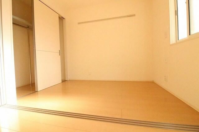 クレールＭ ベッドルーム