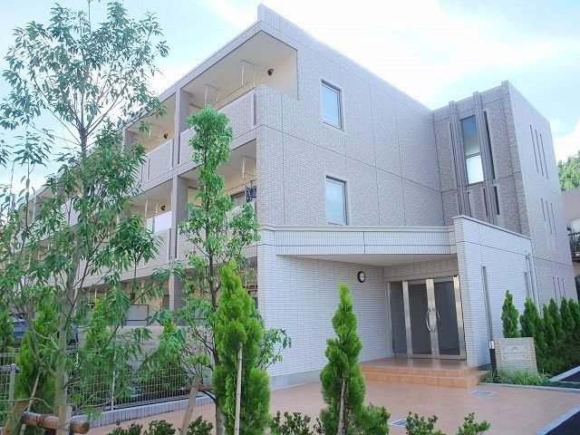 プラシード・レジデンス　鎌倉 301号室 外観