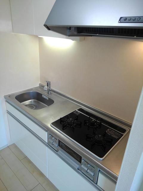 プラシード・レジデンス　鎌倉 キッチン