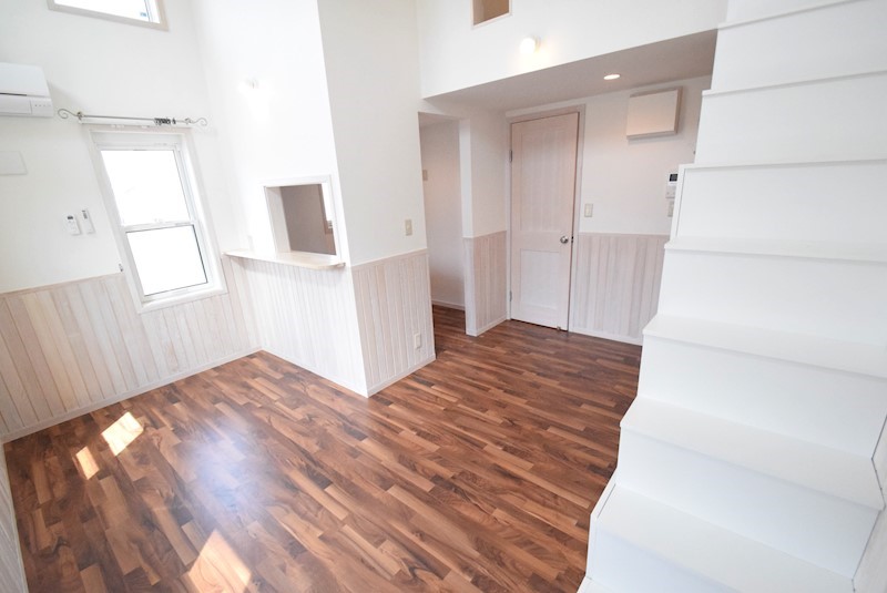 プリマ伊勢原弐番館 リビング