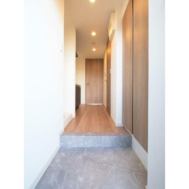 N-stage Hon-Atsugi Sakaecho 玄関