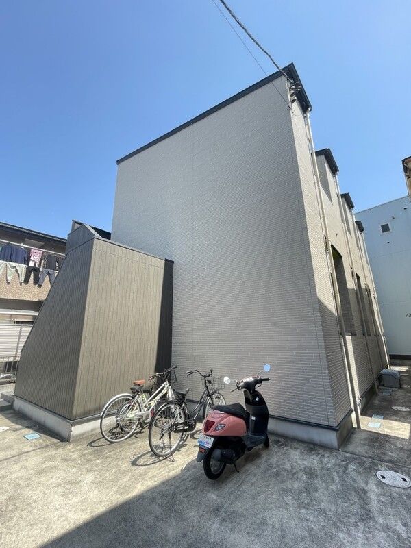 ルナ・レジデンス平塚 105号室 外観