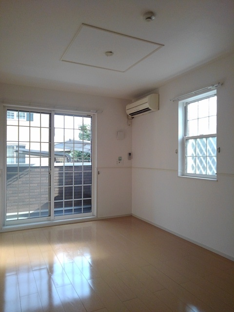 セピアコート　ヤマカナ リビング