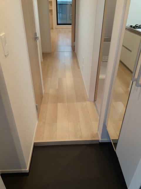 レスト　ジェイ 玄関