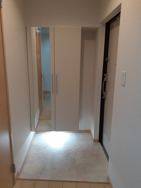 サニーサイト 玄関