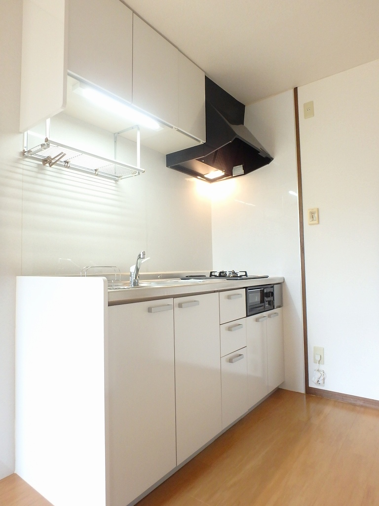 グリュークアネックス　Ｂ キッチン