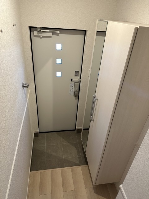 リバース・ガーデン 玄関