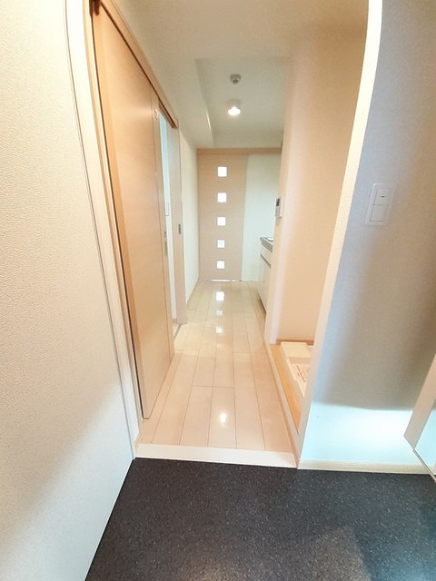 ポンドサイドＫ 玄関