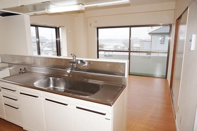 ポートテラス浦田 キッチン