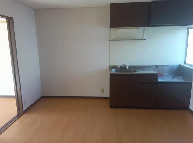 シャトル金子 キッチン