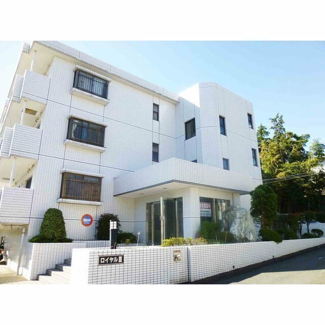ロイヤルⅢ 201号室 外観
