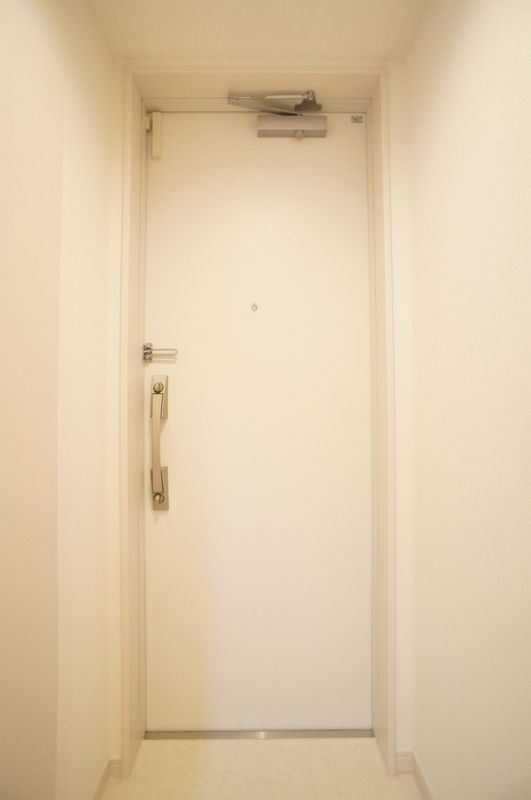 リブリ・ゆうやⅤ 玄関