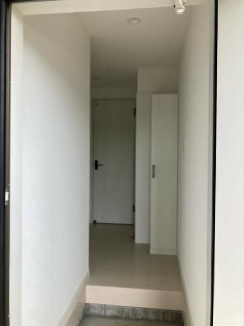 ハウズライフ厚木六番館 玄関