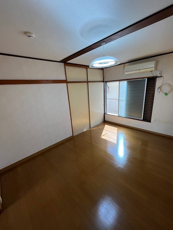 アルトゥム リビング