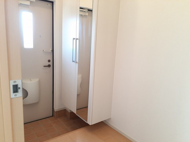 ヴァンベールⅡ 玄関