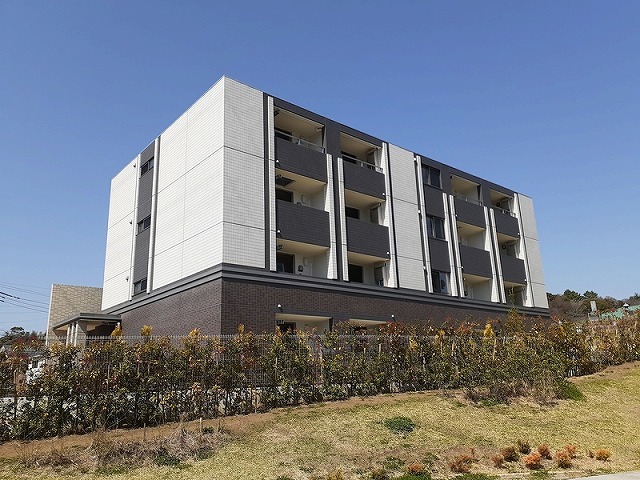 サンテラノ湘南 302号室 外観