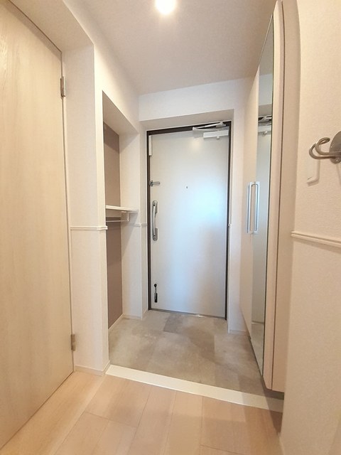 サンテラノ湘南 玄関