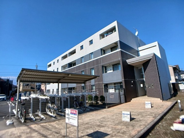 コロネーション御所見 402号室 外観