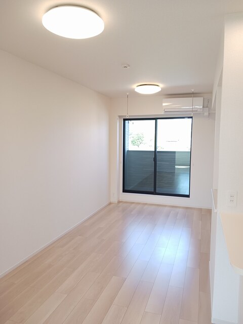 Ｃａｌｍ　Ｃｏｕｒｔ リビング