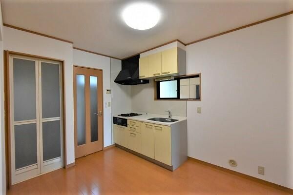 ロイヤル・ナカムラⅡ キッチン