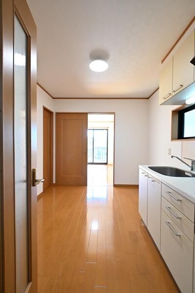 ロイヤル・ナカムラⅡ キッチン