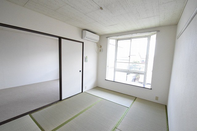 ヴィラ板戸Ａ棟 ベッドルーム