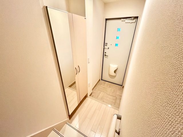 シリウス港南台 玄関