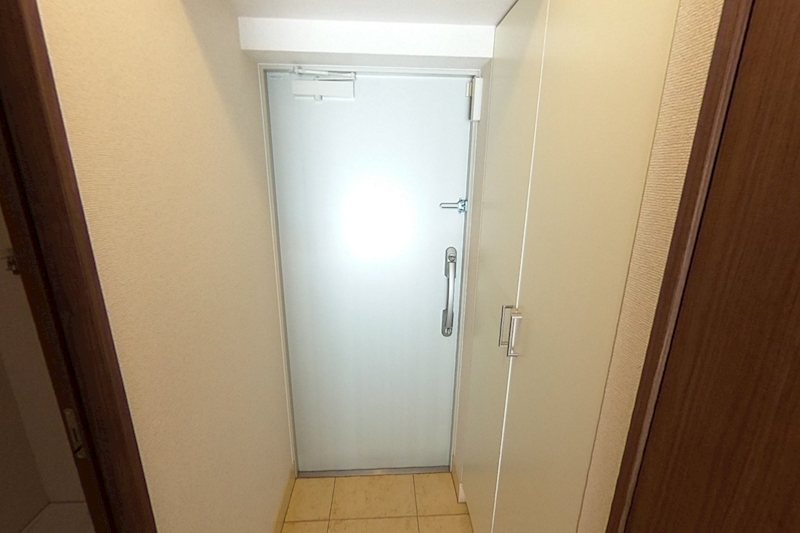 CAMPHORA(カンフォーラ)     玄関